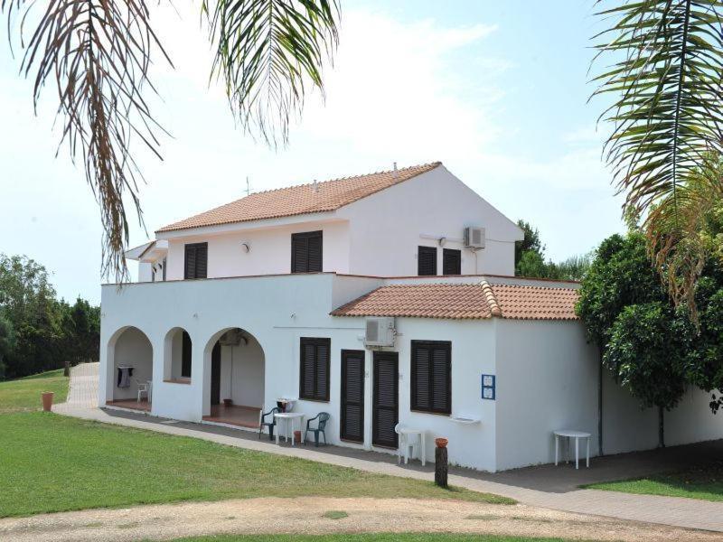 Hotel Club Santa Sabina Torre Santa Sabina Exterior photo