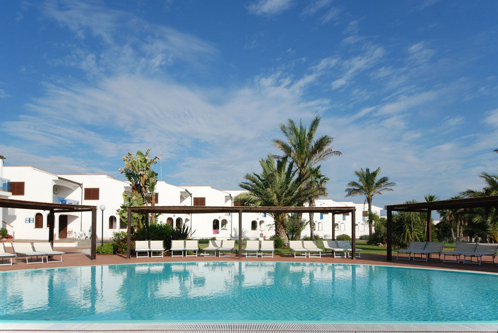 Hotel Club Santa Sabina Torre Santa Sabina Exterior photo