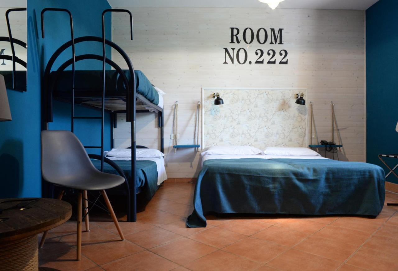 Hotel Club Santa Sabina Torre Santa Sabina Exterior photo